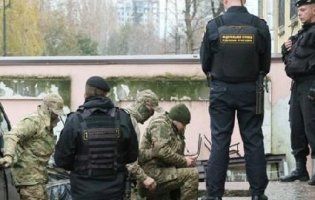 Ще троє українських моряків опинилися за гратами в Криму