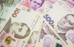 Без паніки: в НБУ заспокоїли «мізерним» відтоком грошей з банків після введення воєнного стану
