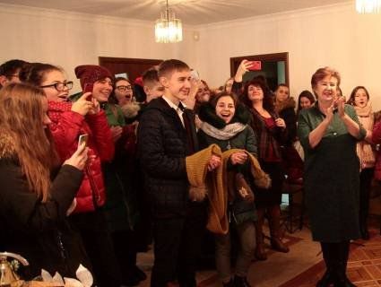 У Луцьку «одружилися» десятикласники