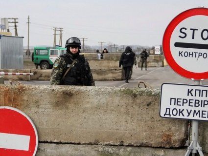 Україна «закоркувала» анексований Крим, закривши в’їзд для іноземців