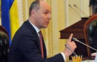 Воєнний стан посунув дату виборів