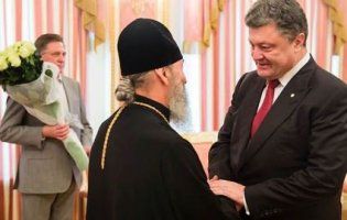 Порошенко звернувся із проханням до глави УПЦ МП Онуфрія допомогти визволити українських моряків