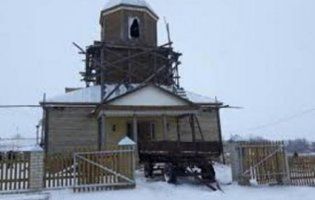 Нічого святого: росіянин, одівши церковну рясу, розстріляв ікони