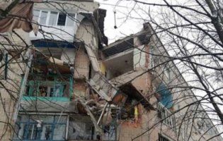 Вибух у багатоповерхівці: у Фастові з-під завалів дістали два тіла (фото, відео)