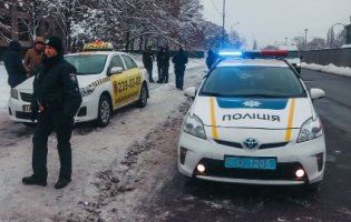 У Києві підполковник СБУ  зі зброєю  викрав таксі