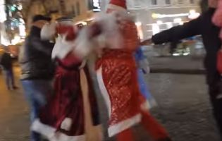 В Одесі два Діди Морози побилися за злачне місце (відео)