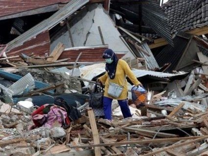 В Індонезії цунамі вбило кілька сотень людей, десятки зникли безвісти (відео)
