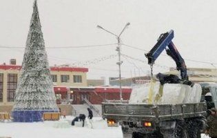 В Росії встановили гірки для дітей з крижаних фекалій