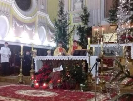 У луцькому костелі відбулася урочиста літургія з нагоди Різдва Христового (ФОТО)