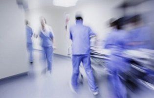 Трагедія на Тернопільщині: померла дитина посеред новорічного свята у школі