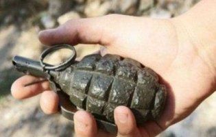 Один помер, семеро поранені: так на Західній Україні «балуються» гранатами