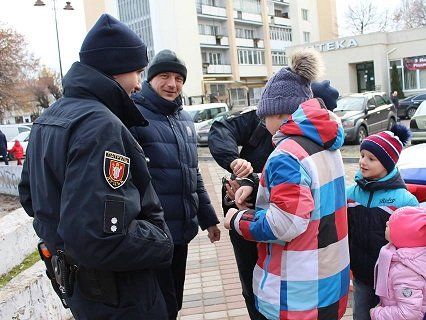 У Луцьку проходить різдвяна зустріч з патрульними поліцейськими