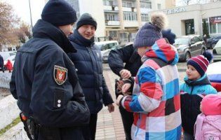У Луцьку проходить різдвяна зустріч з патрульними поліцейськими