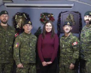 Канадські військові привітали українців з різдвяними святами