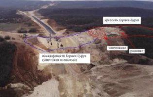 Паплюжать історичні пам’ятки: в Криму знищили стародавню фортецю (фото)