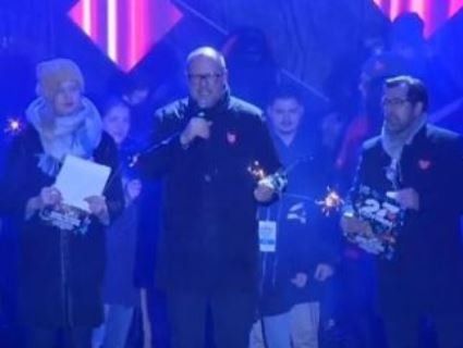 В Польщі мера Гданська поранили ножем під час концерту (відео)