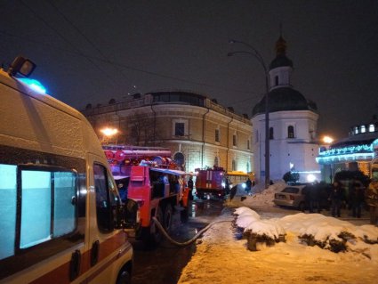 В Києві на території Києво-Печерської Лаври загорілася двоповерхова будівля