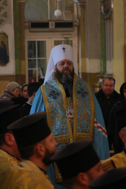 митрополит михаїл молитиметься з порошенком