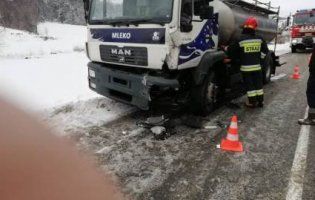 В Польщі українець протаранив молоковоз (фото)