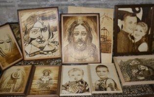 Як українець створює дерев'яні портрети принтером