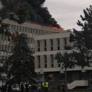 У французькому університеті Ліона прогриміли вибухи (ВІДЕО)