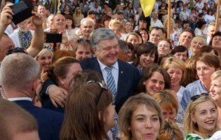 Якими «фішками» Порошенко буде задобрювати виборця?