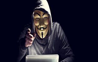 Хакер-прикордонник обкрадав клієнтів автозаправок WOG