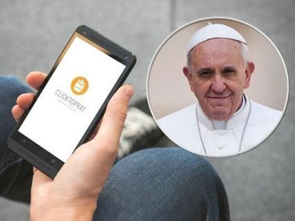 Папа Римський дозволив молитися через смартфон