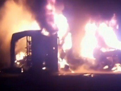 У Пакистані 27 людей загинули в палаючому автобусі