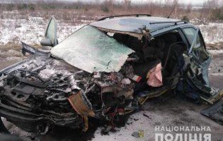 Жахлива аварія на Волині: легковик перетворився на купу брухту (фото, відео)