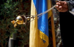 Священик Московського патріархату вигнав дівчину з церкви за молитву українською мовою (відео)