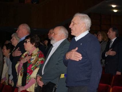 Волинські виконавці привітали лучан із Днем Соборності (ФОТО)