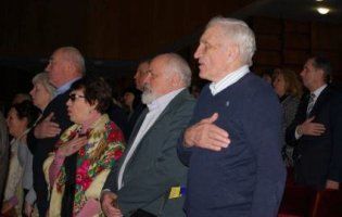 Волинські виконавці привітали лучан із Днем Соборності (ФОТО)