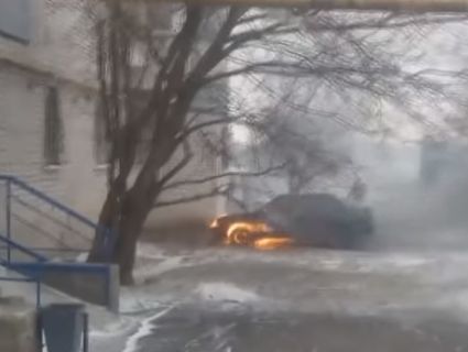 На Запоріжжі п’яний автомобіліст так «розігрів» машину, що ледь не згорів (відео)