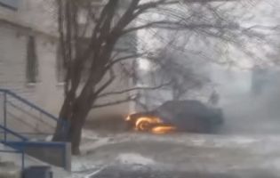 На Запоріжжі п’яний автомобіліст так «розігрів» машину, що ледь не згорів (відео)