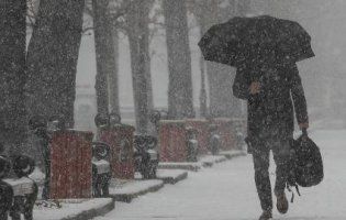 На вихідних Україну засипатиме снігом