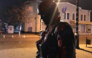 В Криму заляпали «кров'ю» пам'ятник російським окупантам (фото)