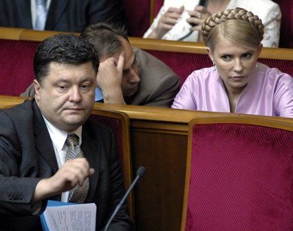 Тимошенко обіцяє посадити Порошенка