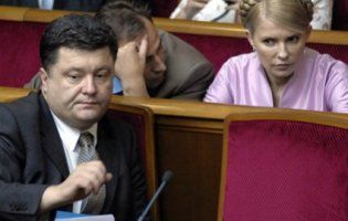 Тимошенко обіцяє посадити Порошенка