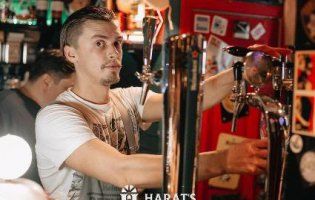 В Москві бармен забив до смерті клієнта в пабі (фото, відео)