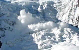 Лавина в Альпах забрала життя 10 лижників