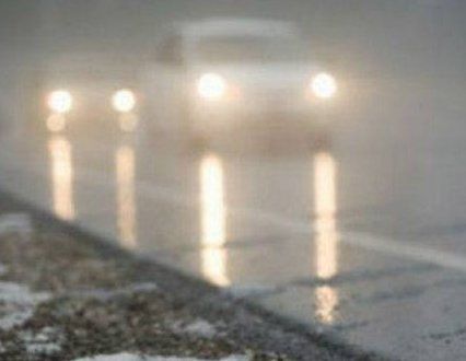 Стан на дорогах: попереджають про туман та ожеледицю