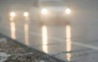 Стан на дорогах: попереджають про туман та ожеледицю