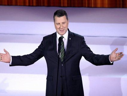 За 7 тисяч євро президента Латвії навчили виступу перед публікою
