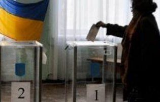 Гнап і Соловйов в строю: ЦВК зареєструвала 44 кандидати в президенти