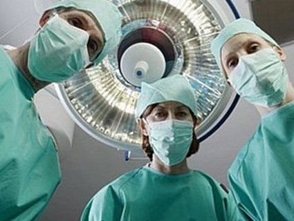 Українські медики випробовують пристрій, що голкою випалює метастази у хворих на рак