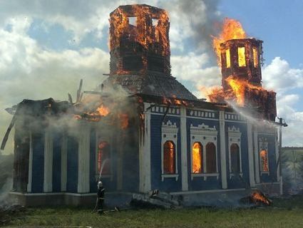 2 тисячі доларів за підпал церкви: як російські спецслужби вербують українців
