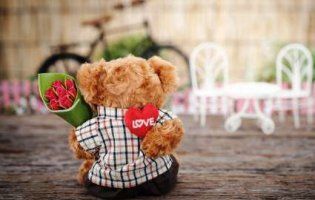 Що подарувати хлопцю на День Закоханих: 9 оригінальних ідей