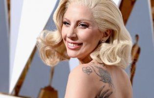 Леді Гага набила татуювання із шокуючою помилкою