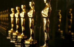 Клуні,  де Ніро, Скорсезе,  Тарантіно та інші голлівудські зірки образились на «Оскара» (відео)